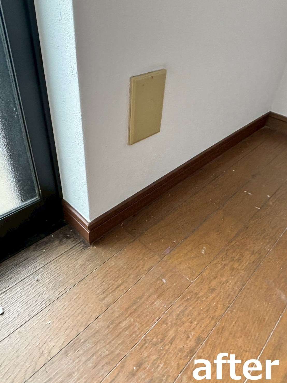 クロス貼り替え後