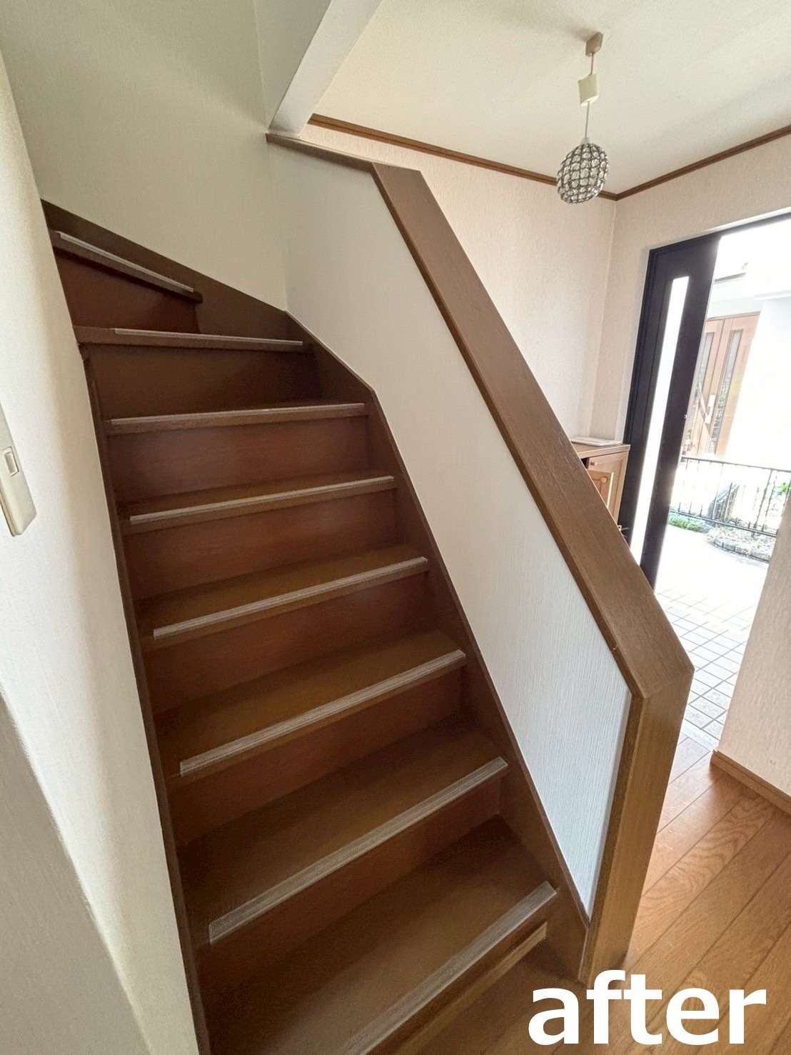 クロス貼り替え後