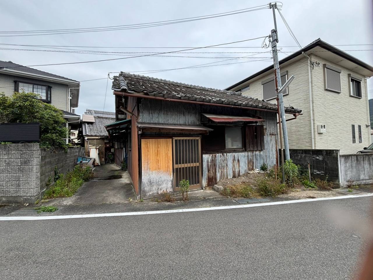 築年数が経っている家(築58年)